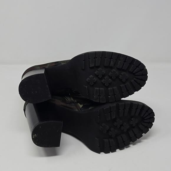 Steve Madden Latch Camo Ankle Zip Boots Size 8.5 - Picture 5 of 6